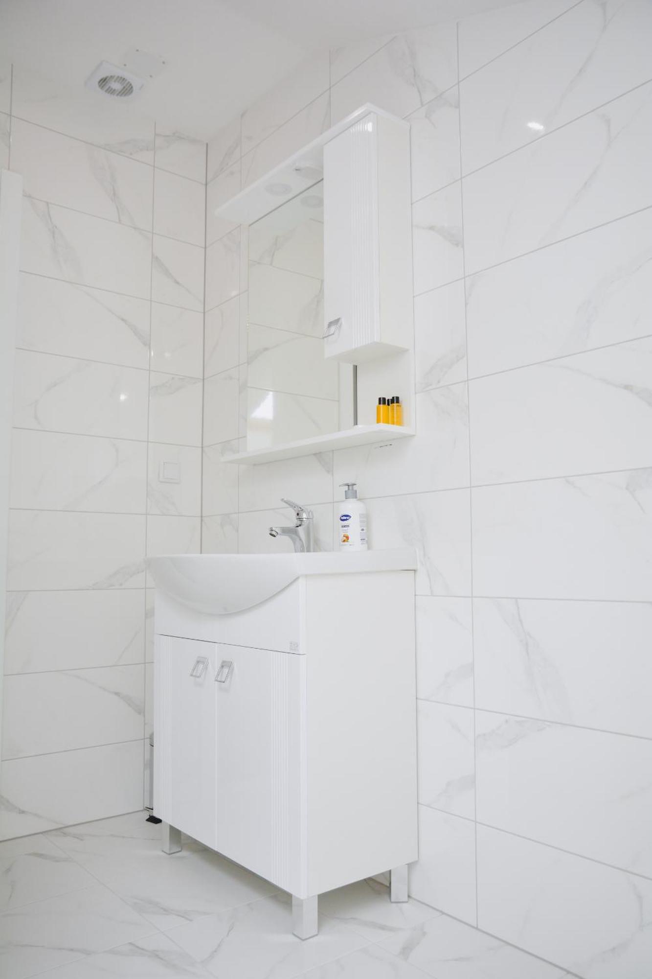 Hotel Divanhana Brčko Buitenkant foto