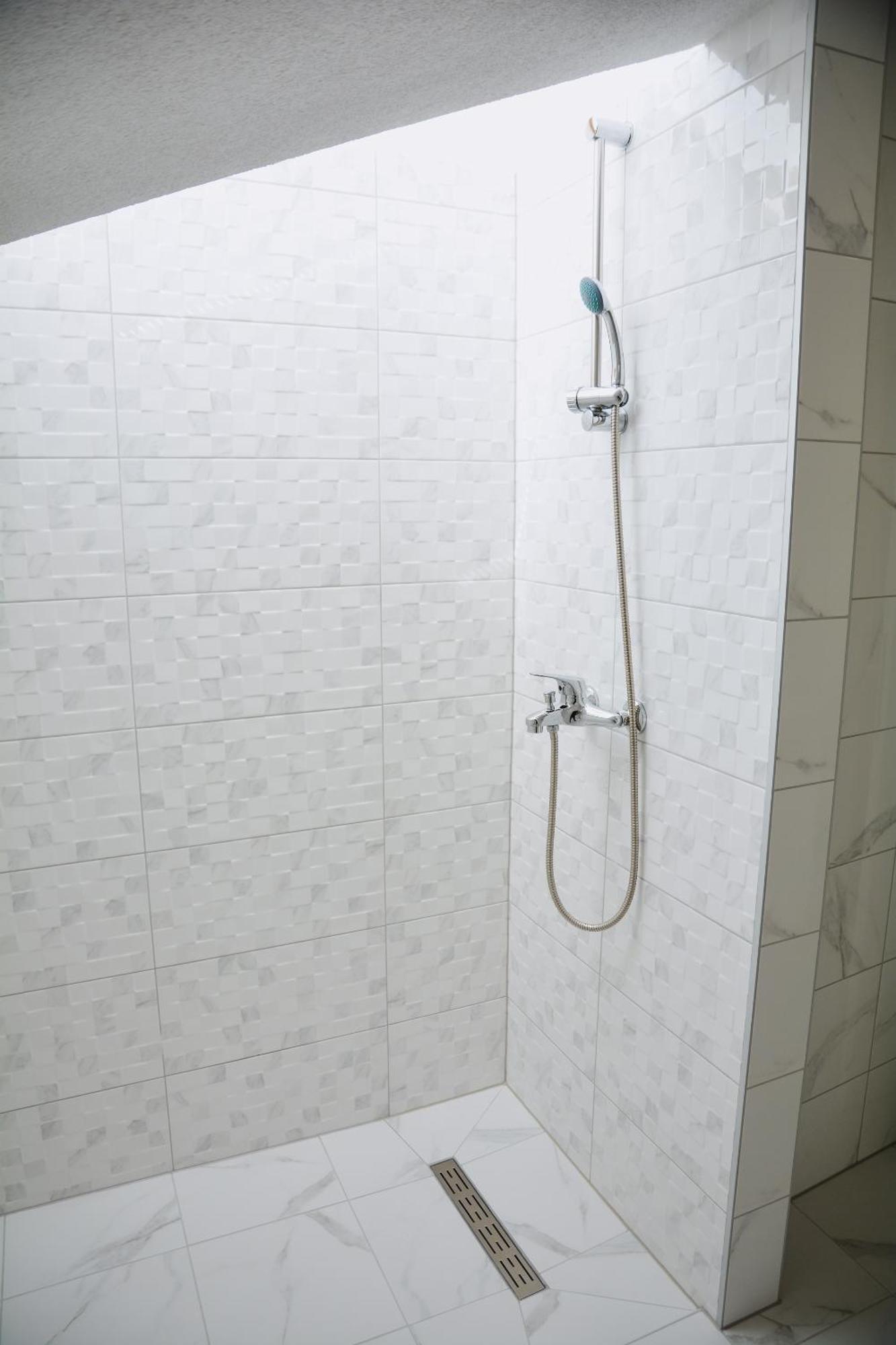 Hotel Divanhana Brčko Buitenkant foto