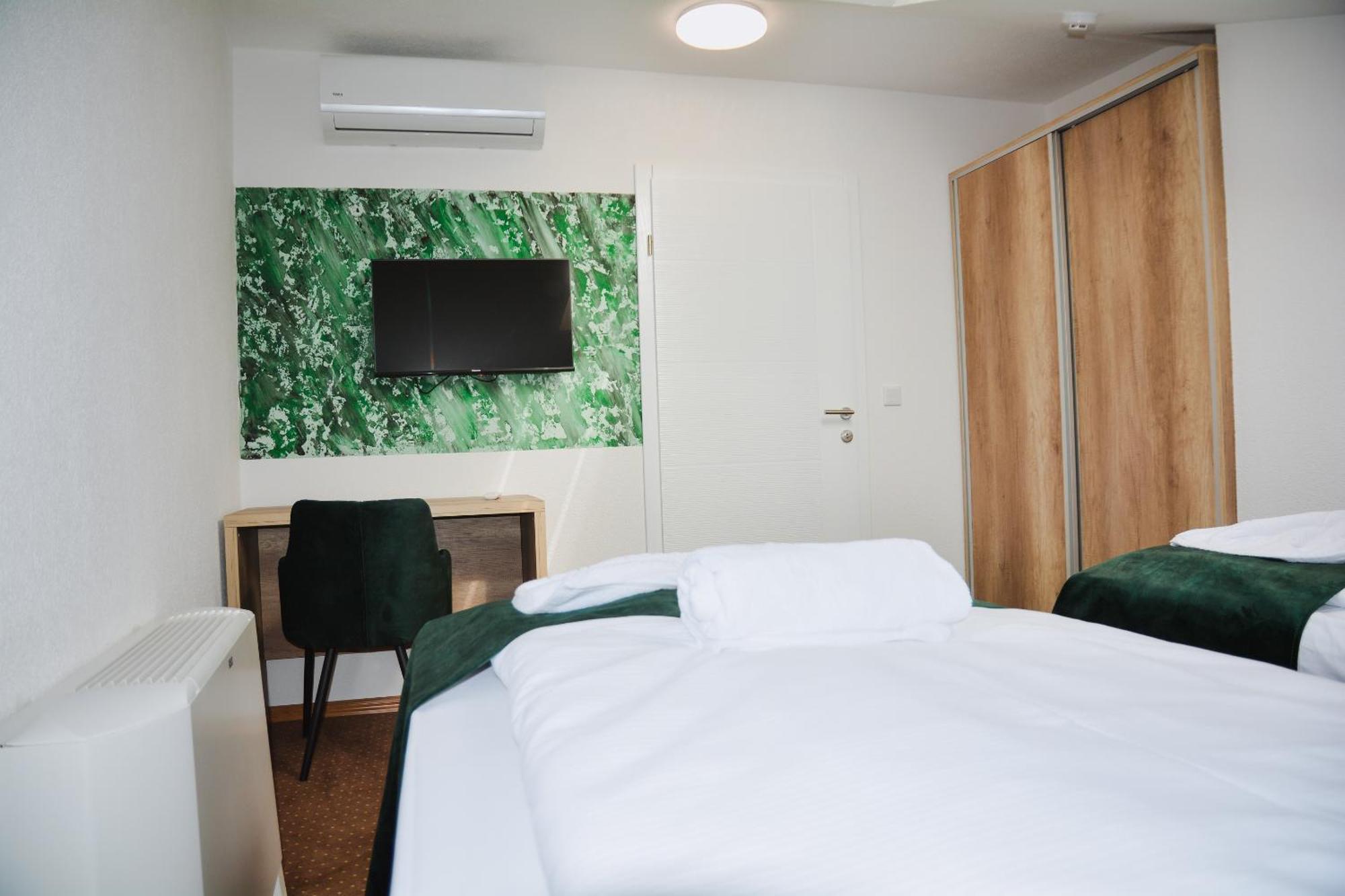 Hotel Divanhana Brčko Buitenkant foto